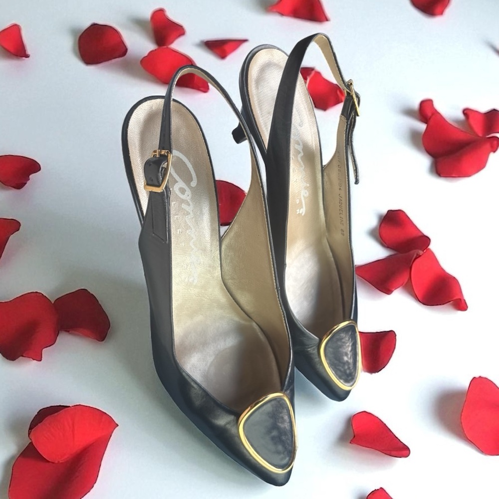 Vintage Connie genuine leather upper slingback pumps 💙